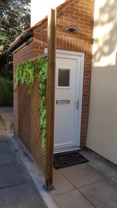 No6 High Street Appartement Edwinstowe Buitenkant foto